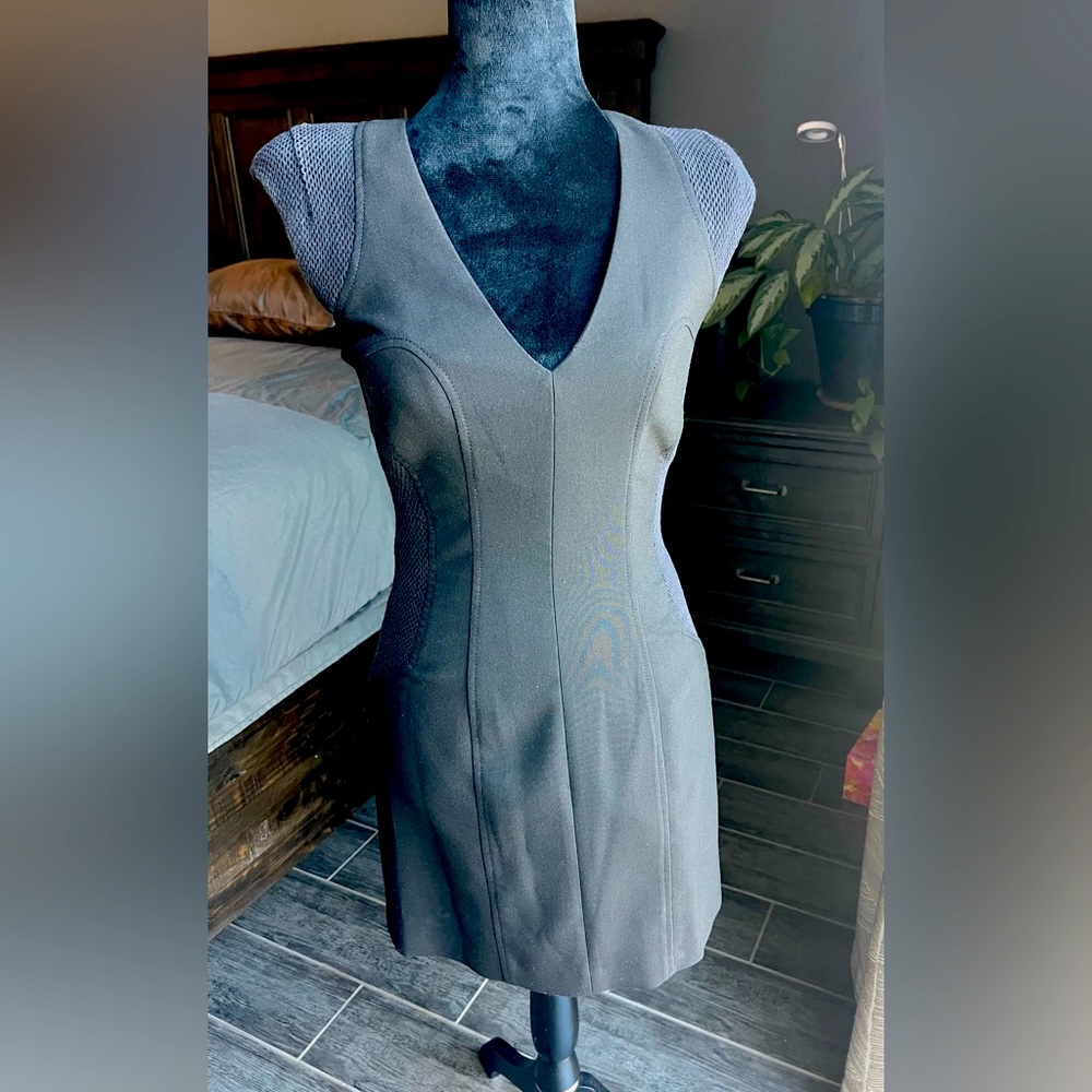 Pre-loved French Connection Black Dress sz 4
